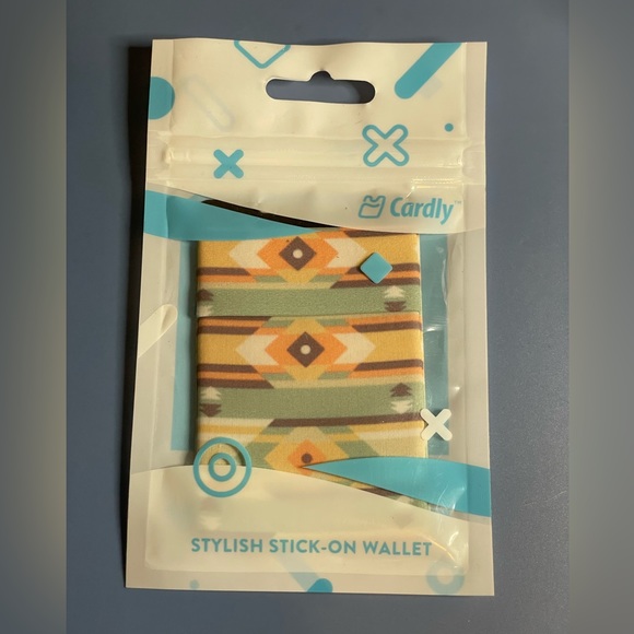 Cardly | Stylish Stick-on Wallet - Picture 1 of 4